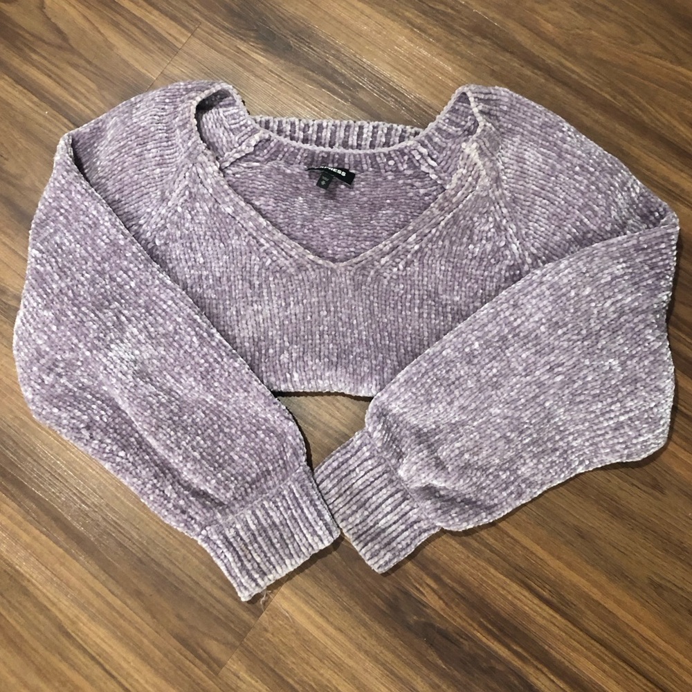 Express Lavender Lilac V-Neck Slouchy Sweater